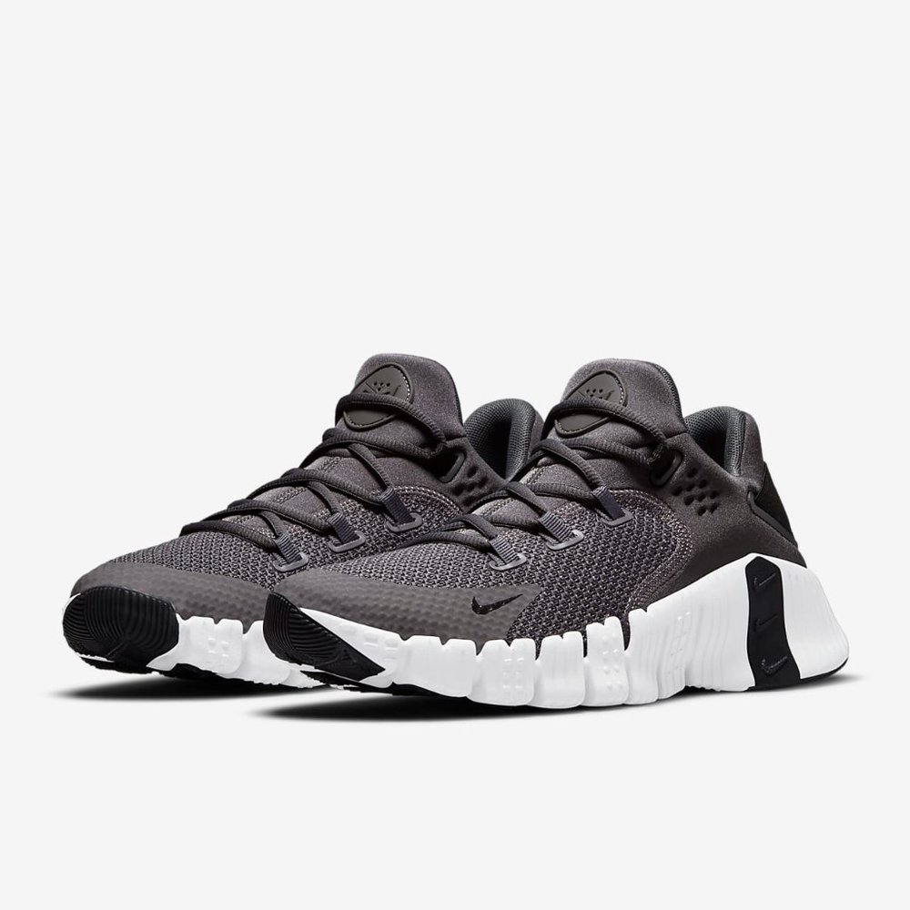 Nike Free Metcon 4 "Black-White" sneakers